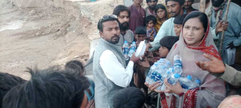 Alluvione in Pakistan. I primi aiuti di emergenza nella zona di Quetta